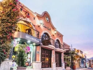 Downtown Cabo San Lucas - Shopping Restaurants and Things to do