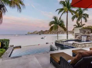 La mas lujosa Villa en Cabo San Lucas frente a la playa