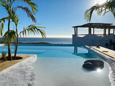 The White Lodge Cabo del Este