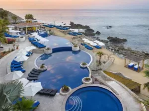 Hacienda Encantada Resort & Spa