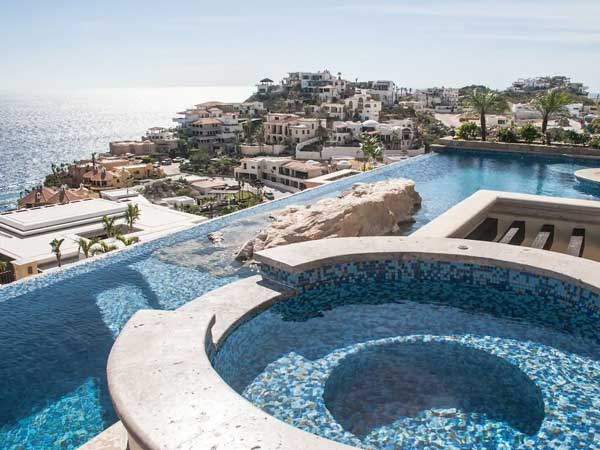 Villa Andaluza Pedregal Features and Amenities